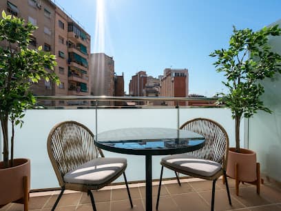 limehome Barcelona Carrer de Besalú 82