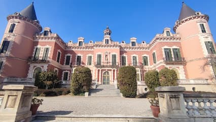 Heures Palace Gardens
