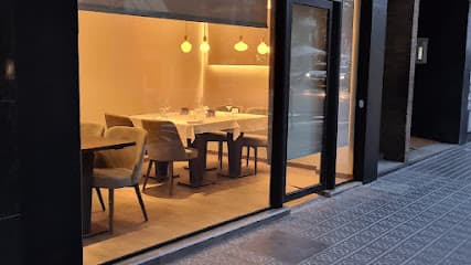 Restaurante - KAMEL- Terraza - Desayunos - Comidas - Cenas - Sant Gervasi