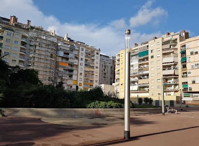 Plaça del Mirall de Pedralbes